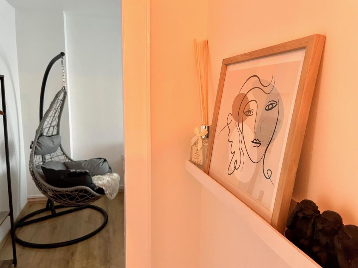 Downtown Apartment By Ninja Spaces - Kingsize-Bett, Kueche, Netflix, Terrasse Wuppertal Exteriör bild