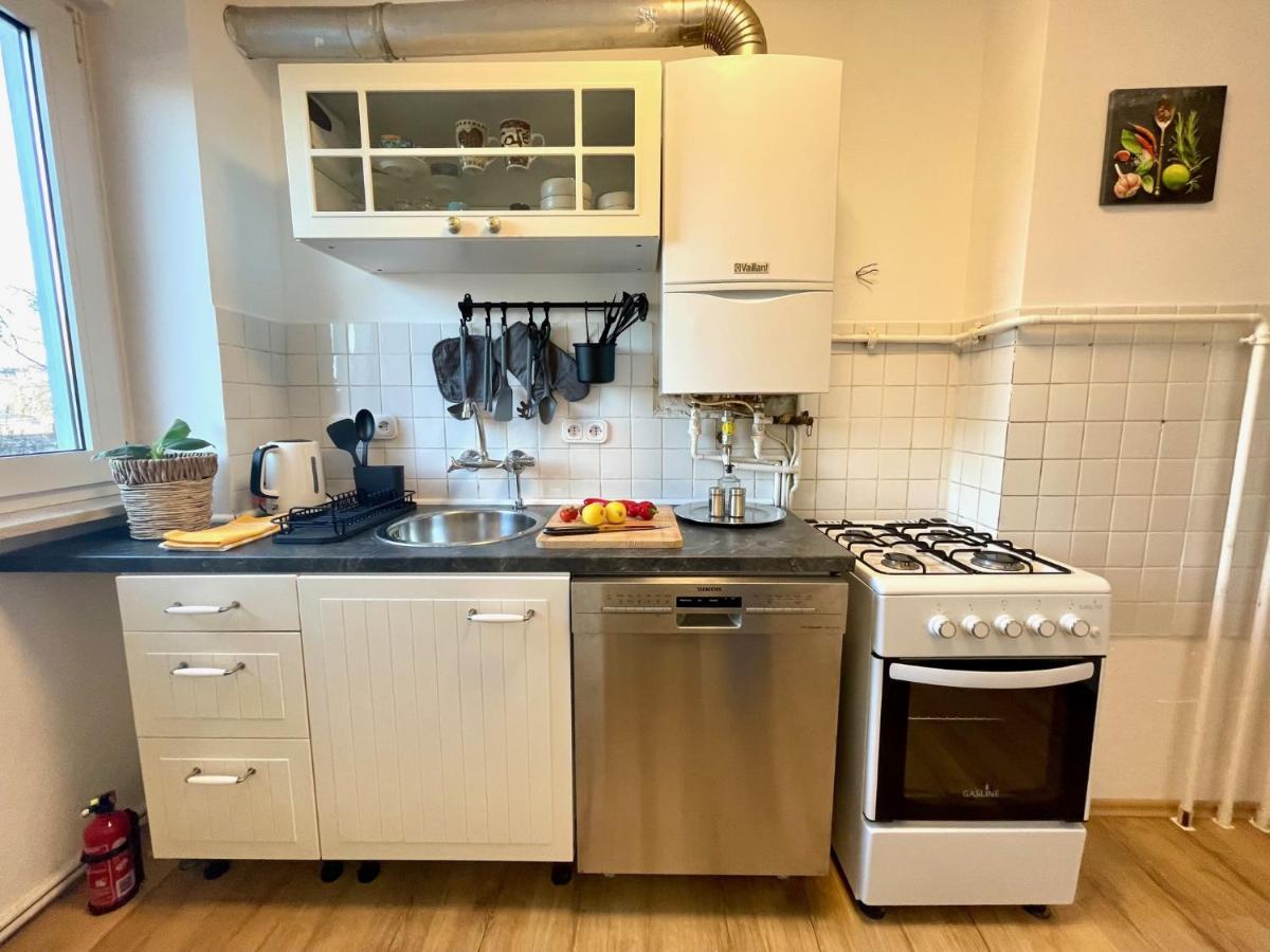 Downtown Apartment By Ninja Spaces - Kingsize-Bett, Kueche, Netflix, Terrasse Wuppertal Exteriör bild